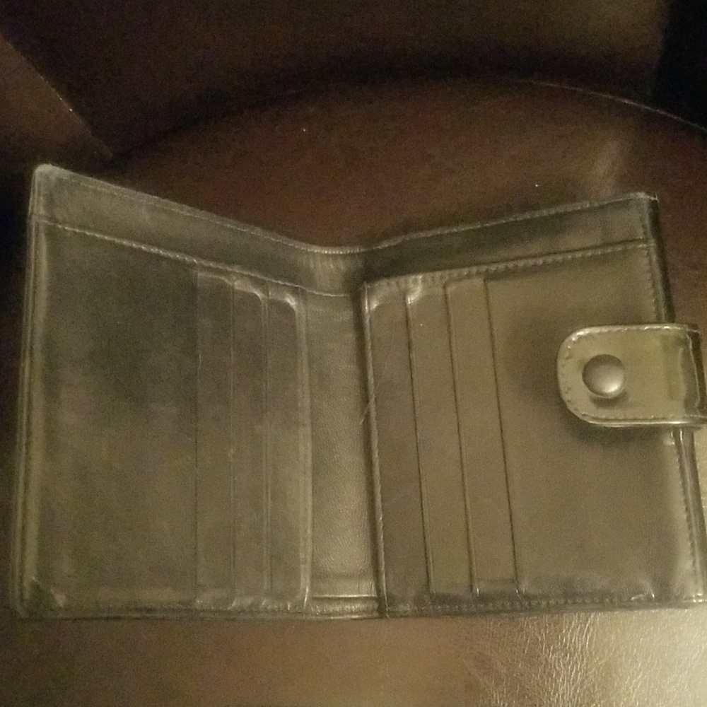 Chanel Wallet - Picture 3 of 7
